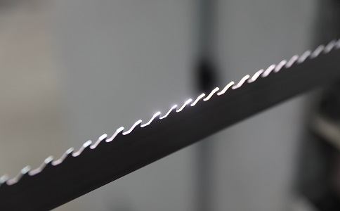 仙桃双金属带锯条产生切削噪音的原因具体有哪些？